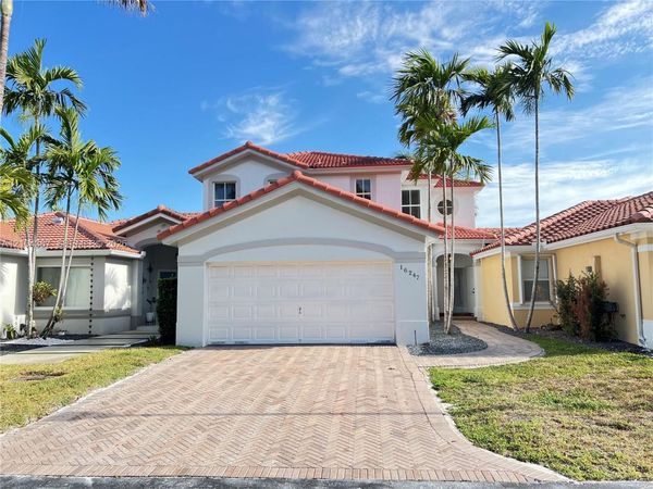 16247 SW 46th Ter, Miami, FL 33185