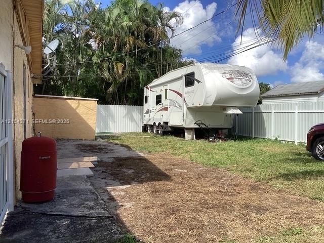 2101 N 57th Ter , Hollywood, FL 33021 Photo