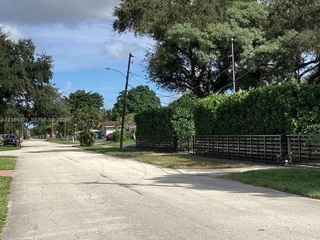 2101 N 57th Ter , Hollywood, FL 33021 Photo