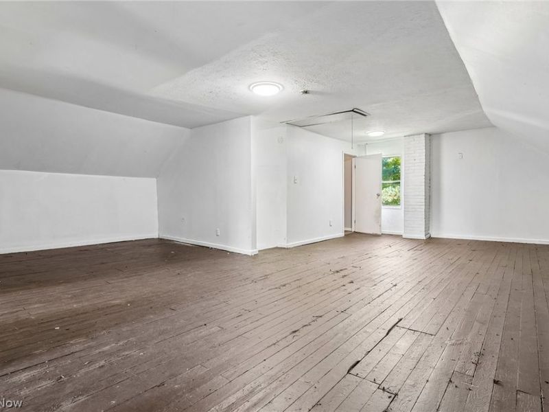 9523 Aetna Road, Cleveland, OH 44105 Photo 18