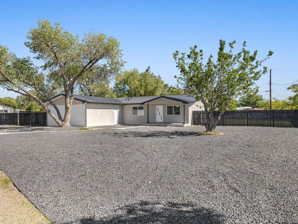 5732 Wood Road SW, Albuquerque, NM 87105