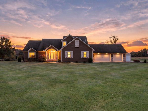 6875 W Maple Grove Road, Huntington, IN 46750