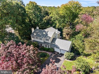 9 BRIARCREST DRIVE, ROSE VALLEY, PA 19086