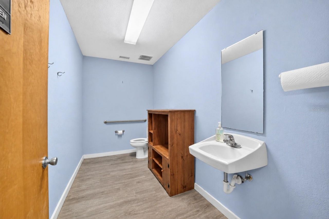 6471 NE 106th Terrace, Bronson, FL 32621 Photo