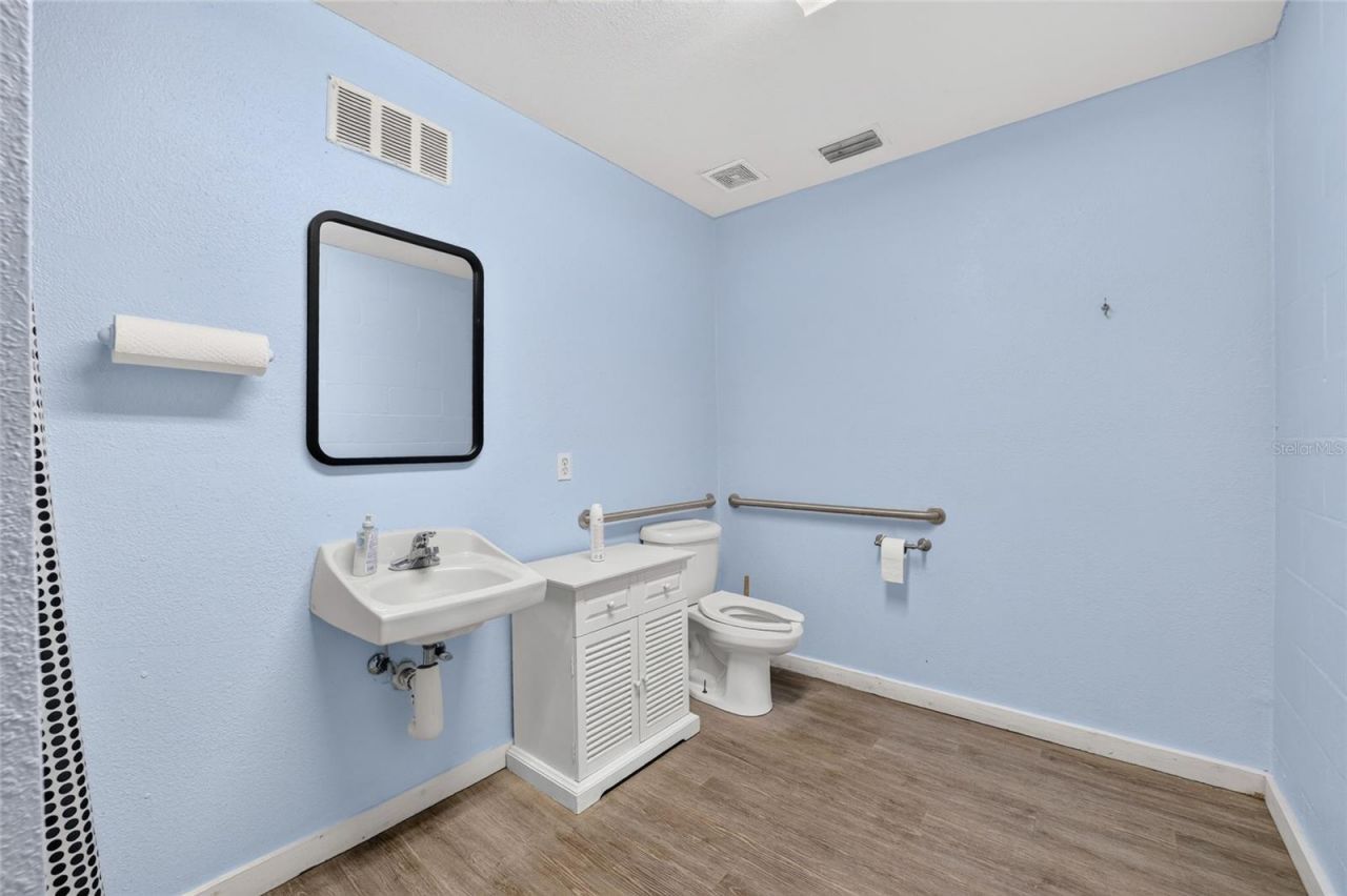 6471 NE 106th Terrace, Bronson, FL 32621 Photo