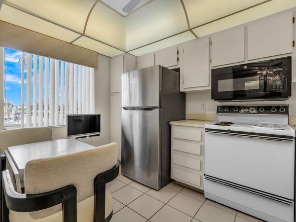 14307 BEDFORD Drive, Unit 306, Delray Beach, FL 33446