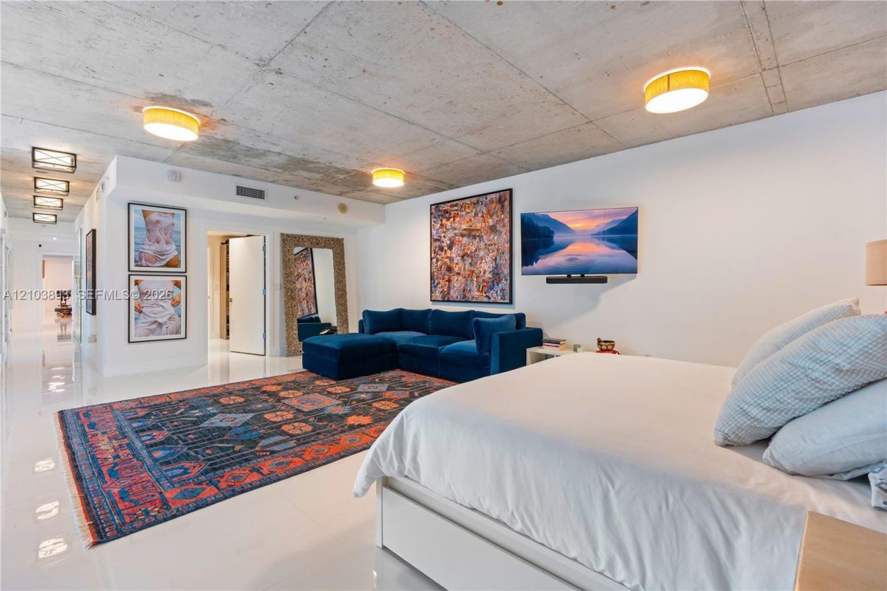 3449 NE 1st Street, Unit L64, Miami, FL 33137 Photo