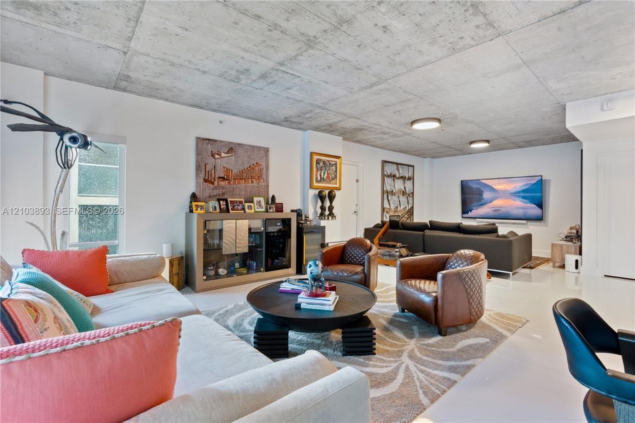 3449 NE 1st Street, Unit L64, Miami, FL 33137 Photo