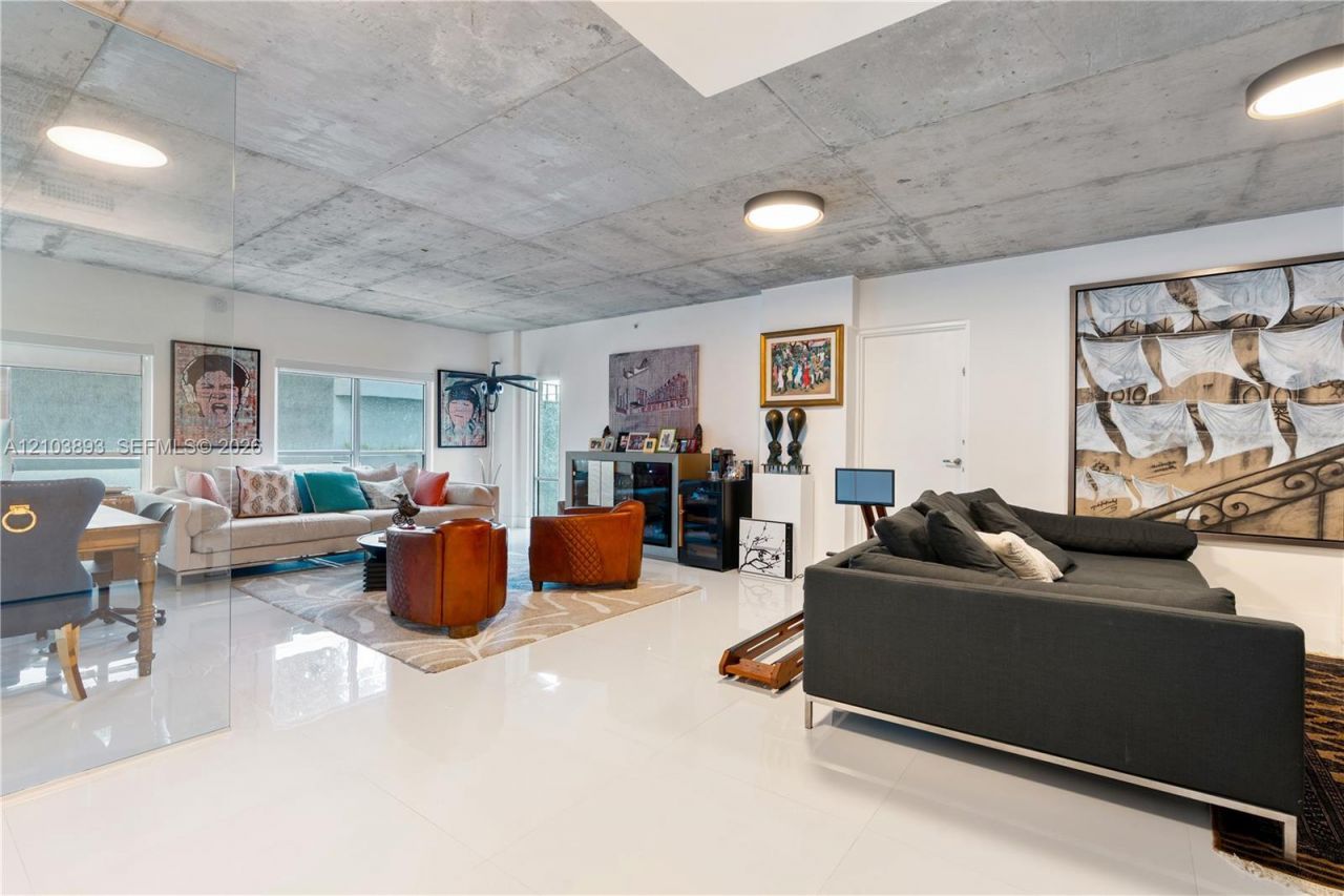 3449 NE 1st Street, Unit L64, Miami, FL 33137 Photo