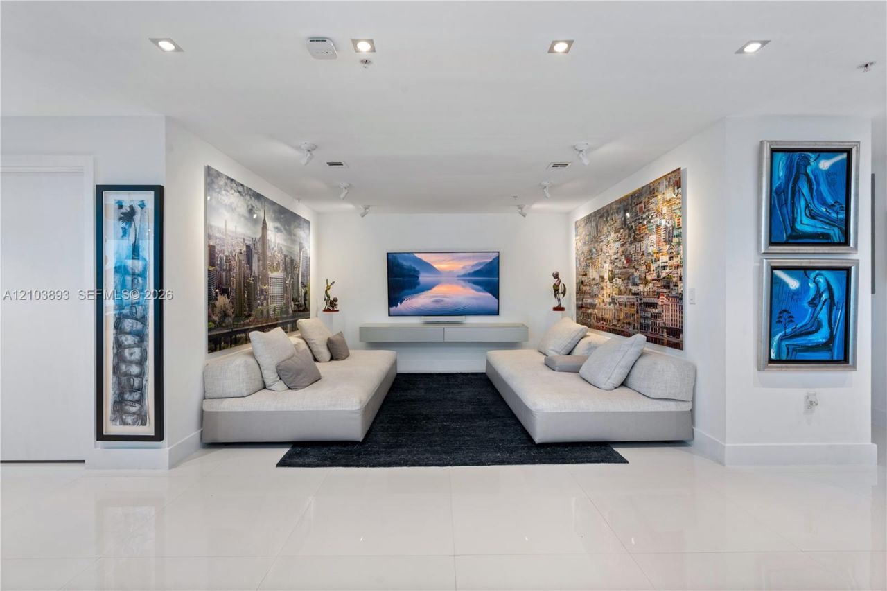 3449 NE 1st Street, Unit L64, Miami, FL 33137 Photo