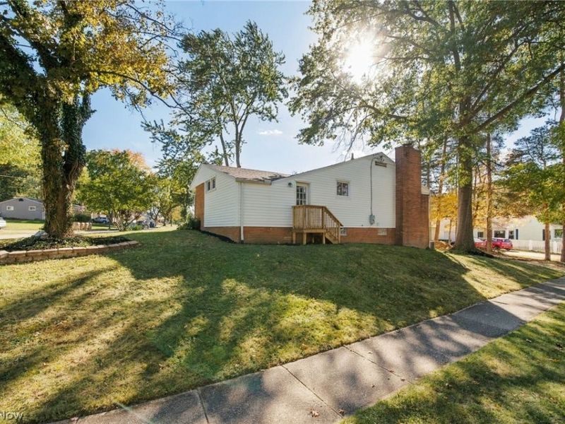 1908 Valley Road, Cuyahoga Falls, OH 44223 Photo 39