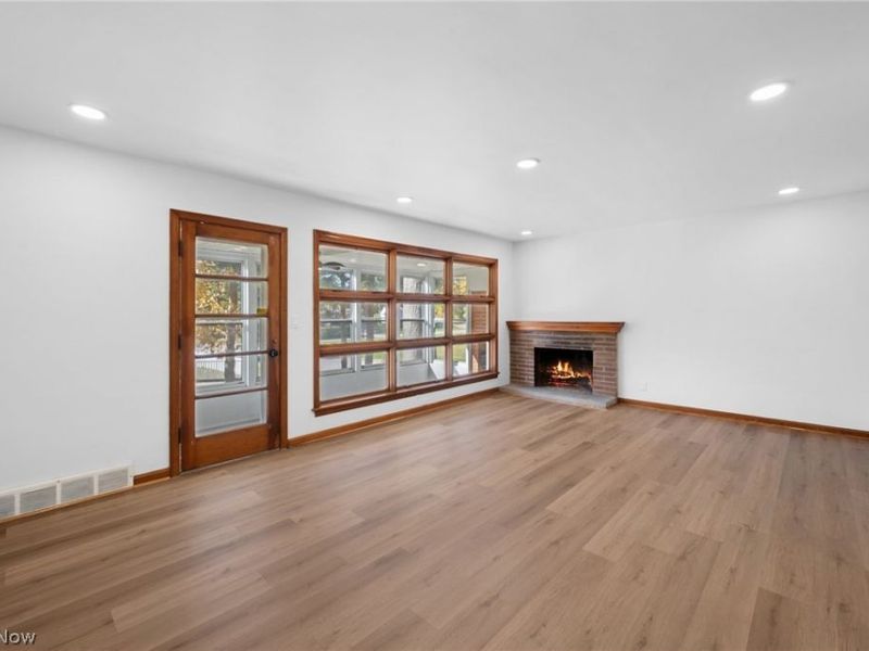 1908 Valley Road, Cuyahoga Falls, OH 44223 Photo 6