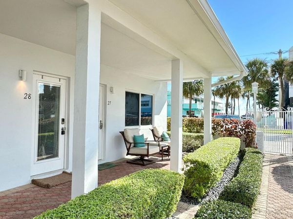 4228 N OCEAN Drive, Unit 28, Lauderdale-By-The-Sea, FL 33308