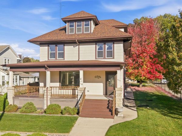 615 N Center Street, Beaver Dam, WI 53916