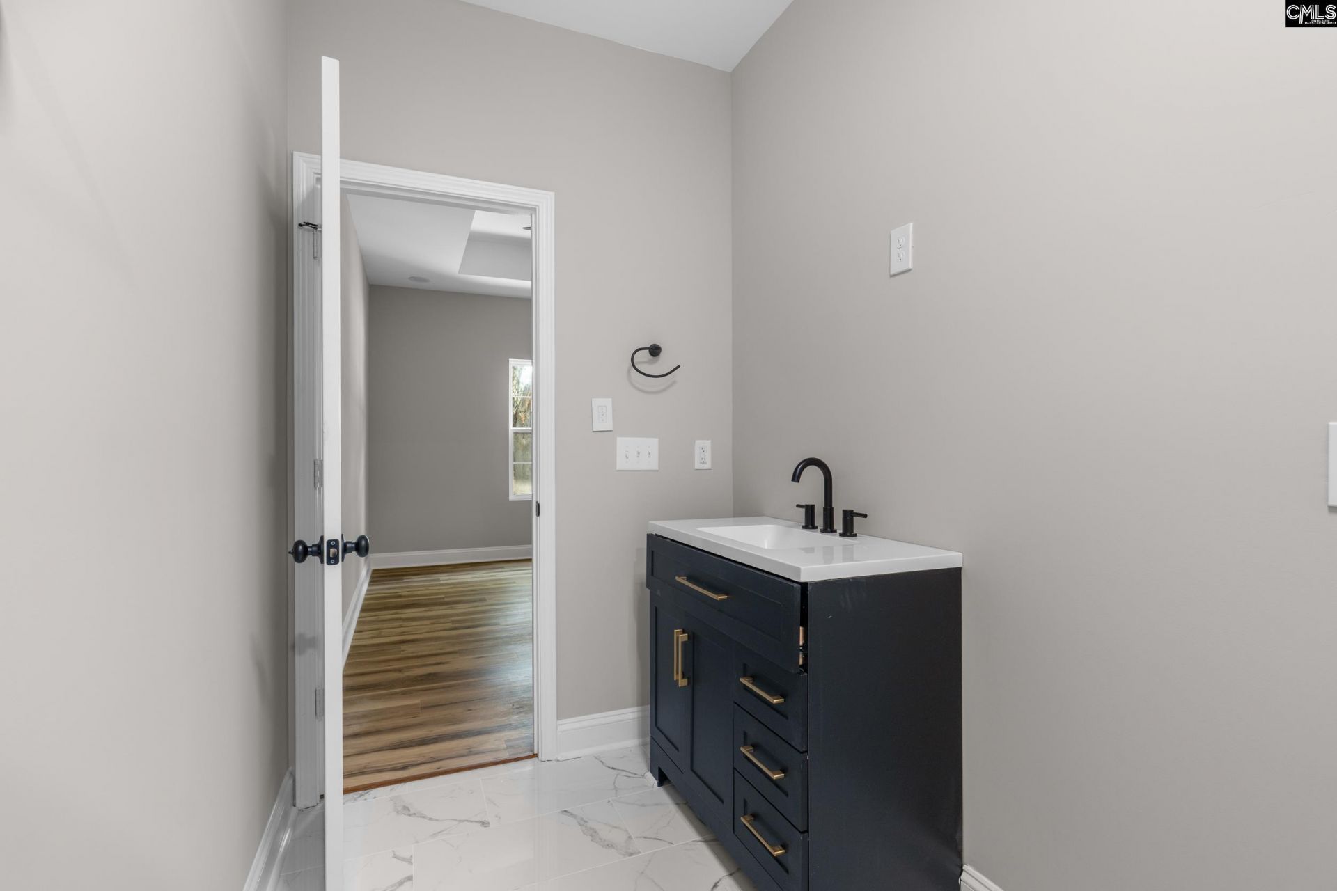216 Acie Avenue  Photo 17