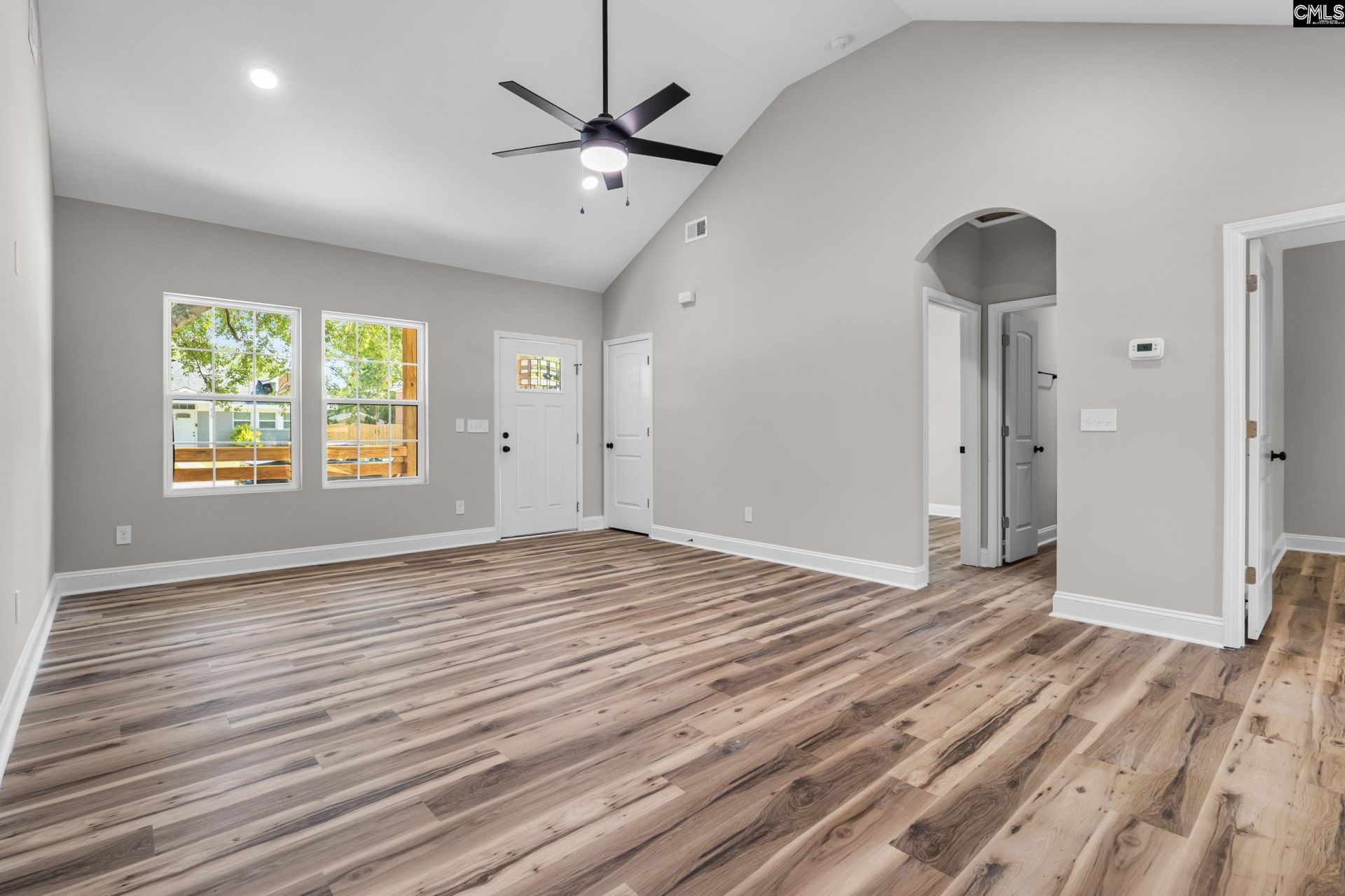 216 Acie Avenue  Photo 6