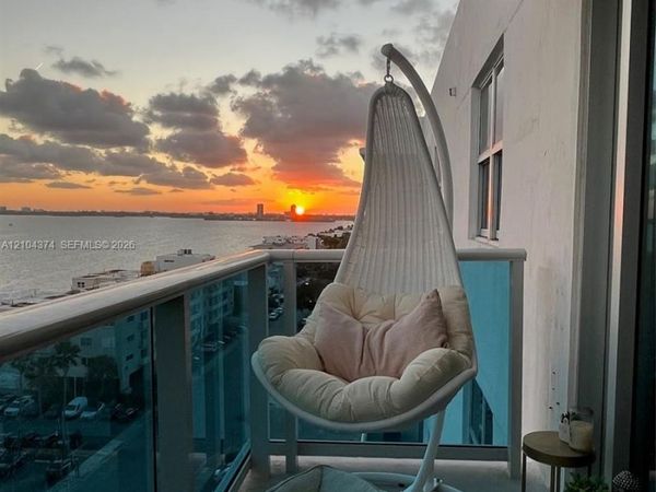 7501 E Treasure Dr , Unit 10B, North Bay Village, FL 33141
