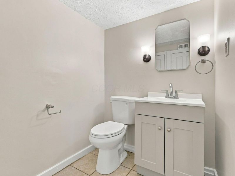 200 Wooster Avenue, Mount Vernon, OH 43050 Photo 15