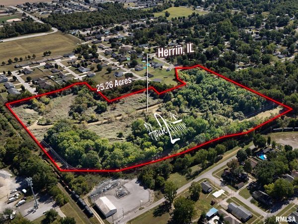 000 7TH Street, Herrin, IL 62948
