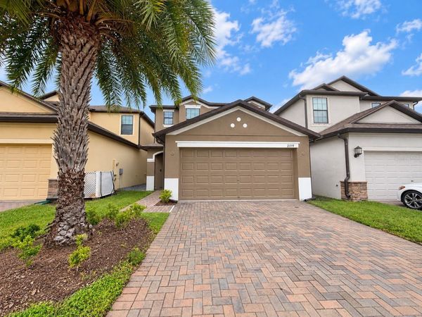 2719 GARDEN FALLS DRIVE , BRANDON, FL 33511