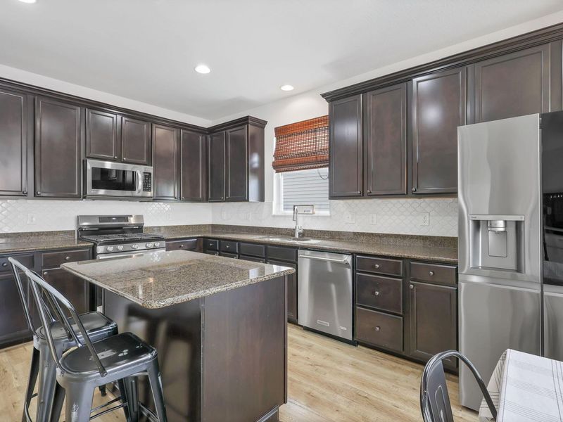 596 Herrogate Square, Pickerington, OH 43147 Photo 4