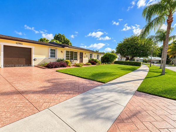 12911 SW 83rd St , Miami, FL 33183