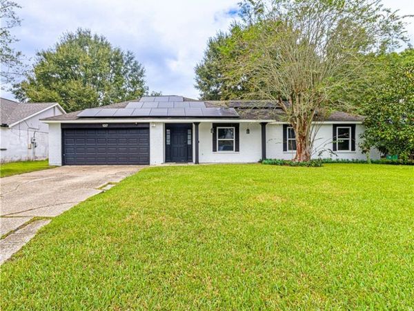 137 GOLDENWOOD Drive, Slidell, LA 70461