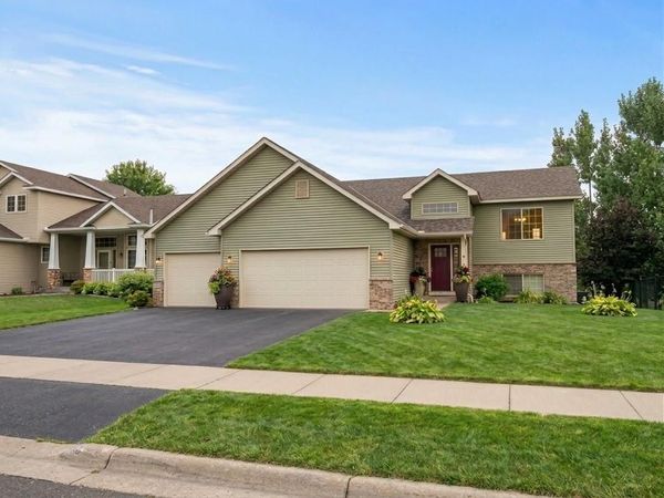 936 Ivy Hills Road, Belle Plaine, MN 56011