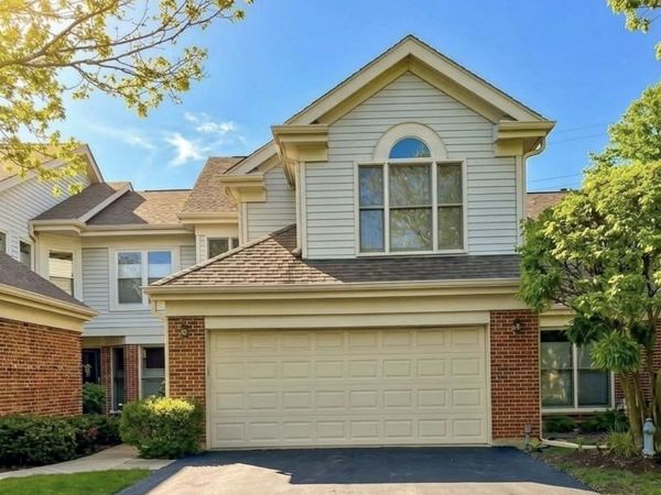 2103 N Coldspring Road , Arlington Heights, IL 60004