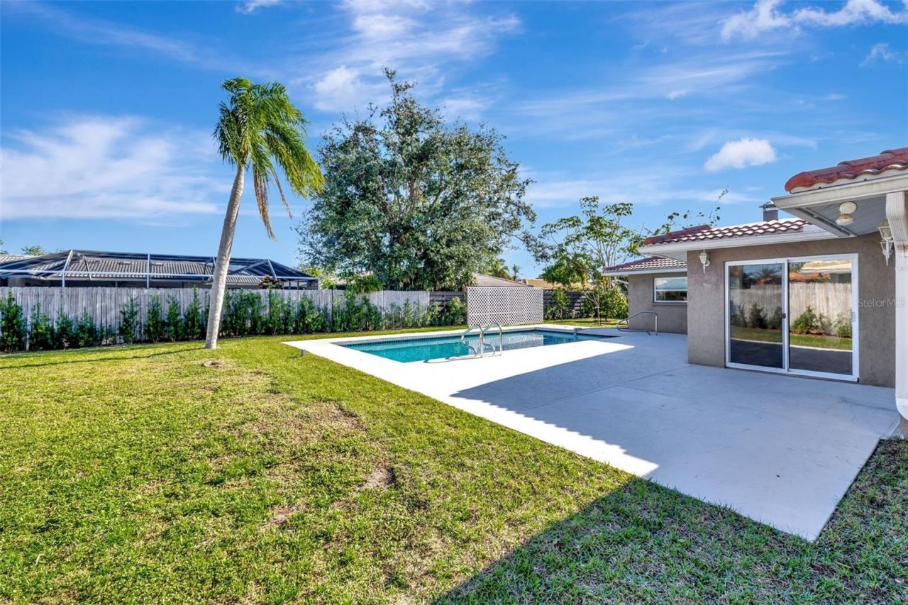 2851 Hardee Drive, Sarasota, FL 34231 Photo