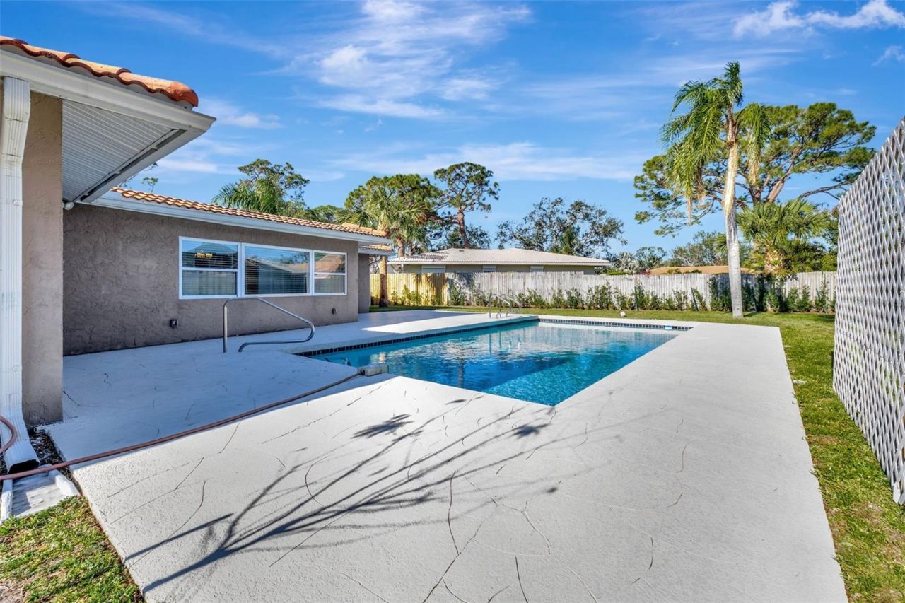 2851 Hardee Drive, Sarasota, FL 34231 Photo