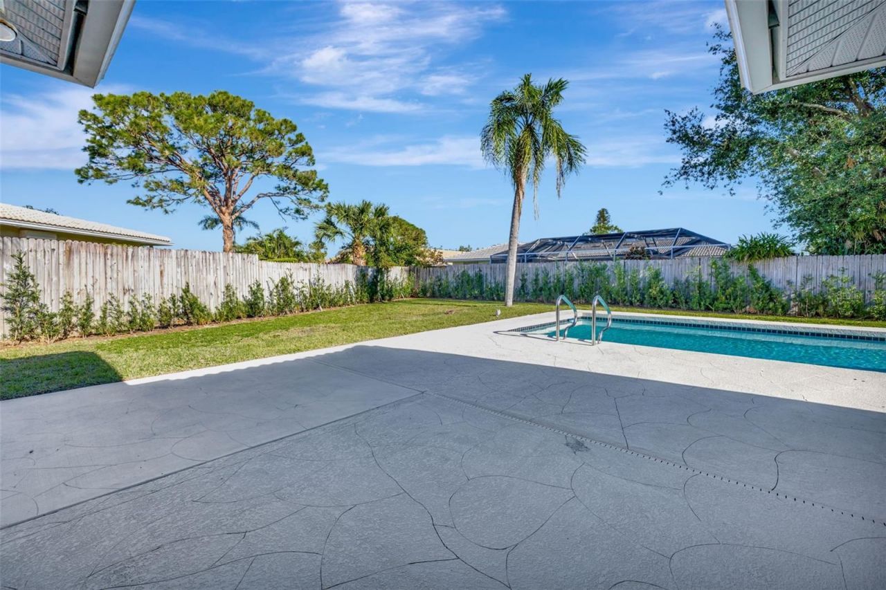 2851 Hardee Drive, Sarasota, FL 34231 Photo