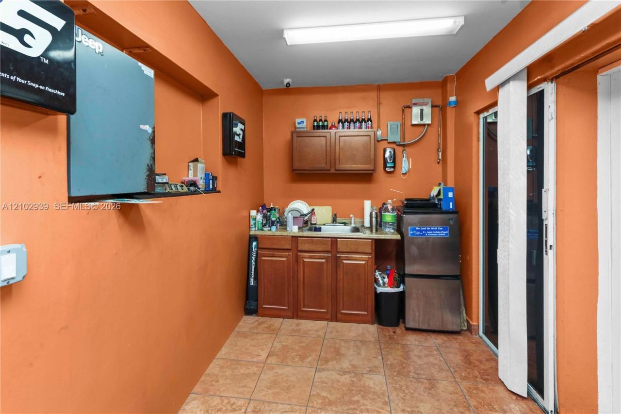 23301 S Dixie Hwy , Homestead, FL 33032 Photo