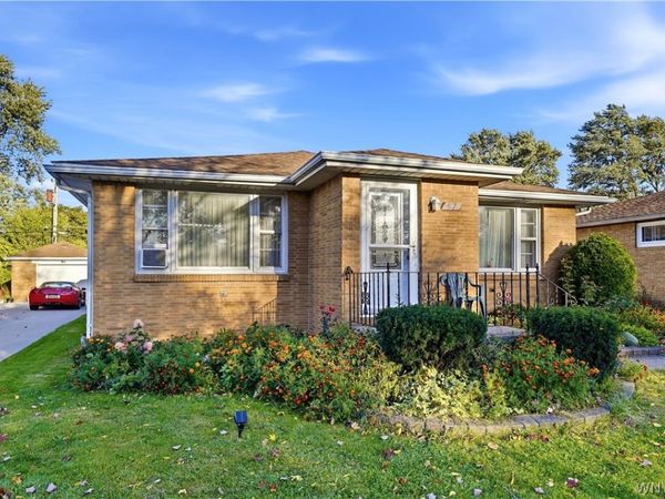 87 Carmen Road, Buffalo, NY 14226