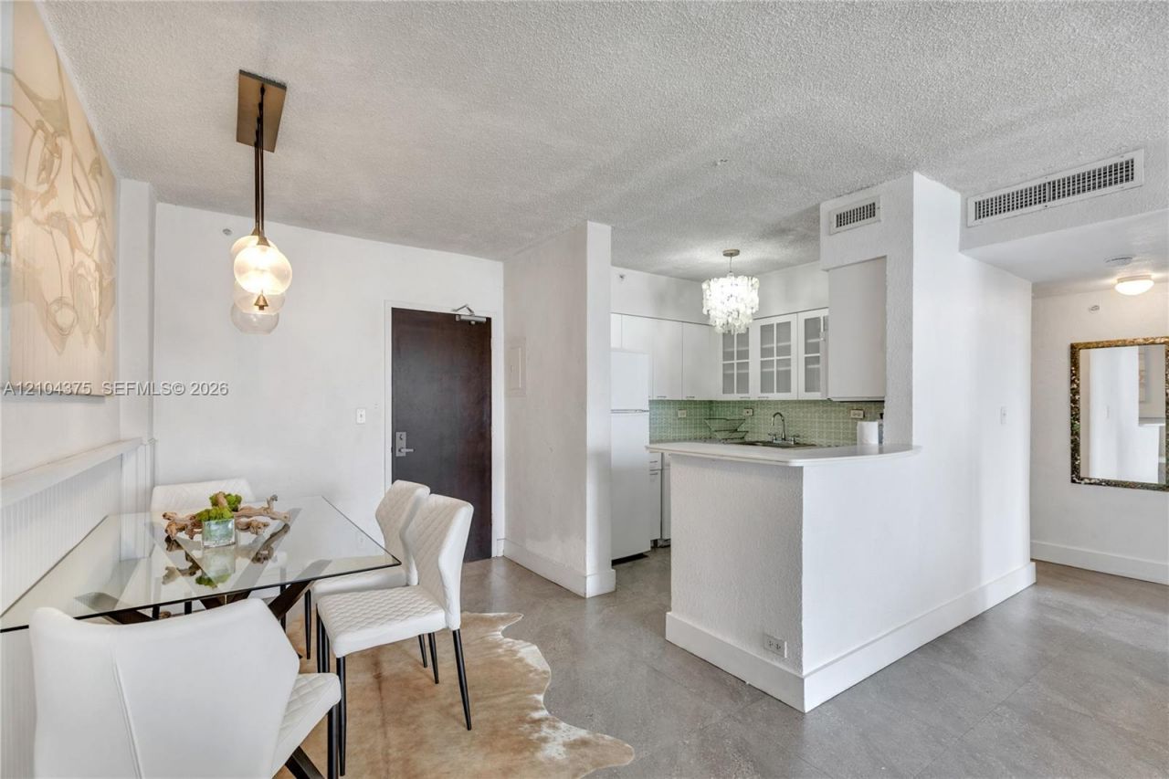1500 Bay Rd , Unit 830S, Miami Beach, FL 33139 Photo