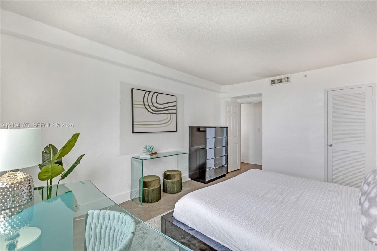 1500 Bay Rd , Unit 830S, Miami Beach, FL 33139 Photo