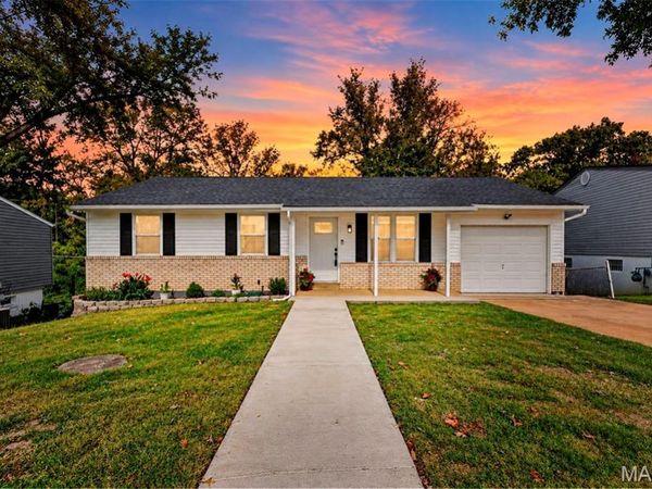 4235 Martyridge Drive, Oakville, MO 63129