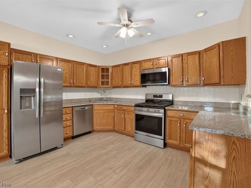 8693 Alexandra Drive, Unit 4A, North Royalton, OH 44133 Photo 10