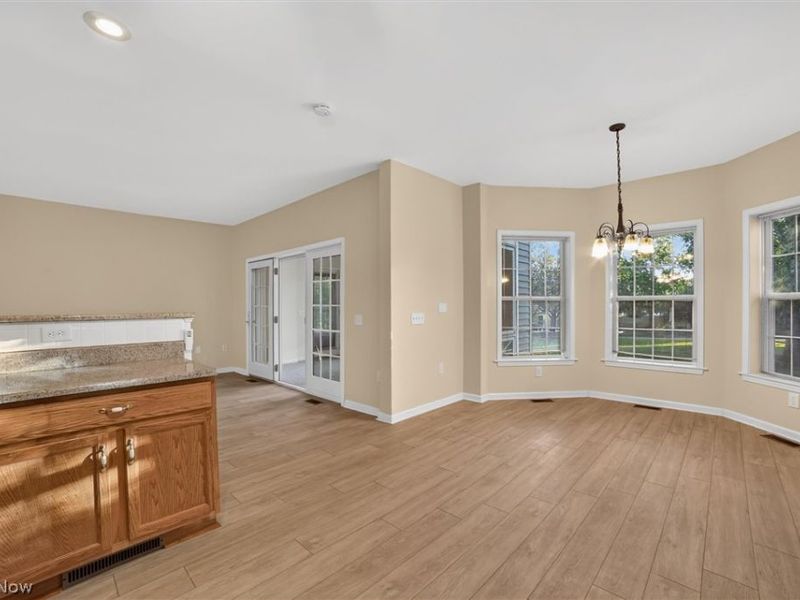 8693 Alexandra Drive, Unit 4A, North Royalton, OH 44133 Photo 14
