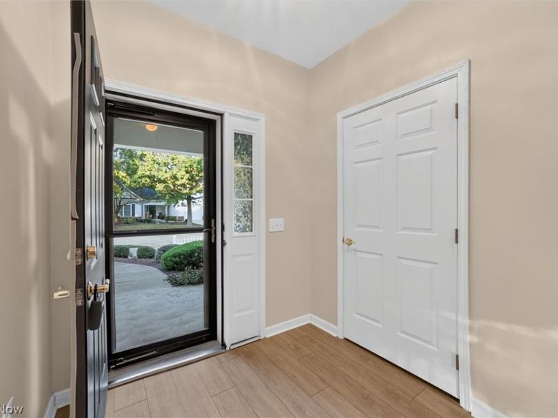 8693 Alexandra Drive, Unit 4A, North Royalton, OH 44133 Photo 2