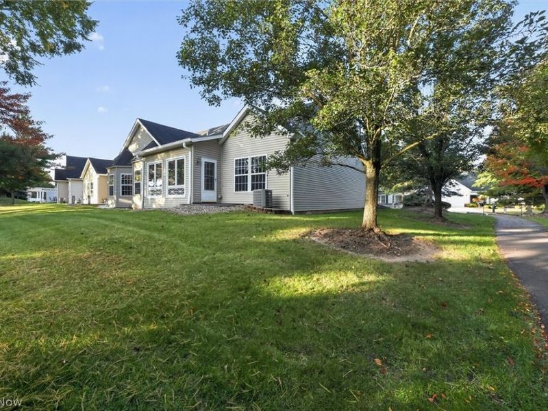 8693 Alexandra Drive, Unit 4A, North Royalton, OH 44133 Photo 30
