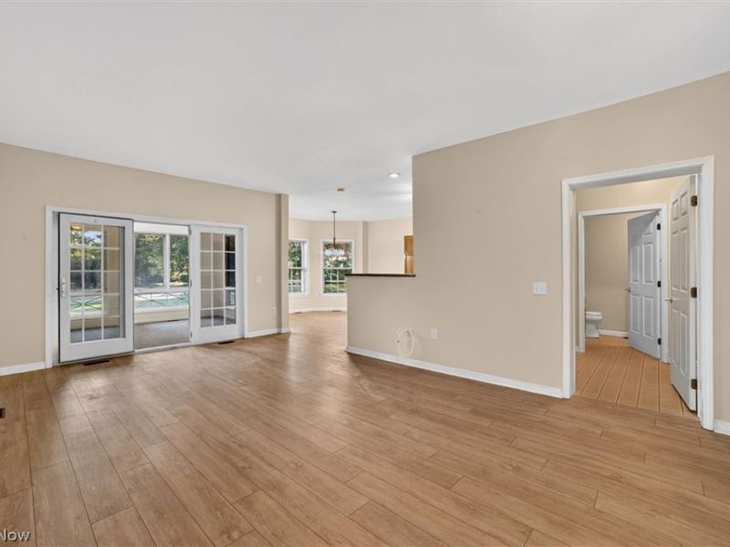 8693 Alexandra Drive, Unit 4A, North Royalton, OH 44133 Photo 5