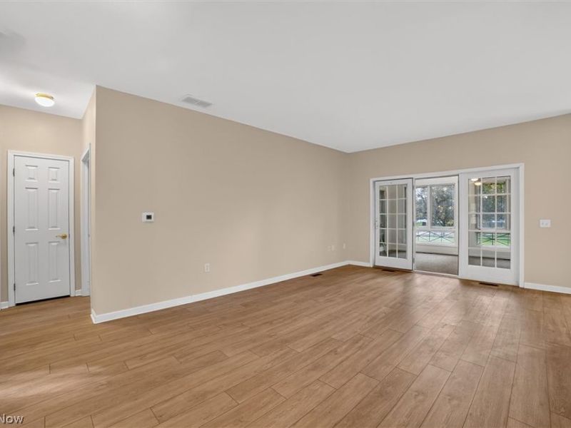 8693 Alexandra Drive, Unit 4A, North Royalton, OH 44133 Photo 6