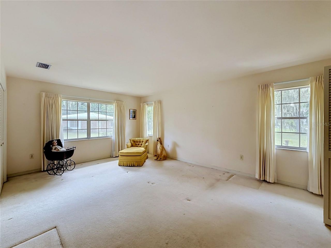 8038 Spring Drive , Yalaha, FL 34797 Photo
