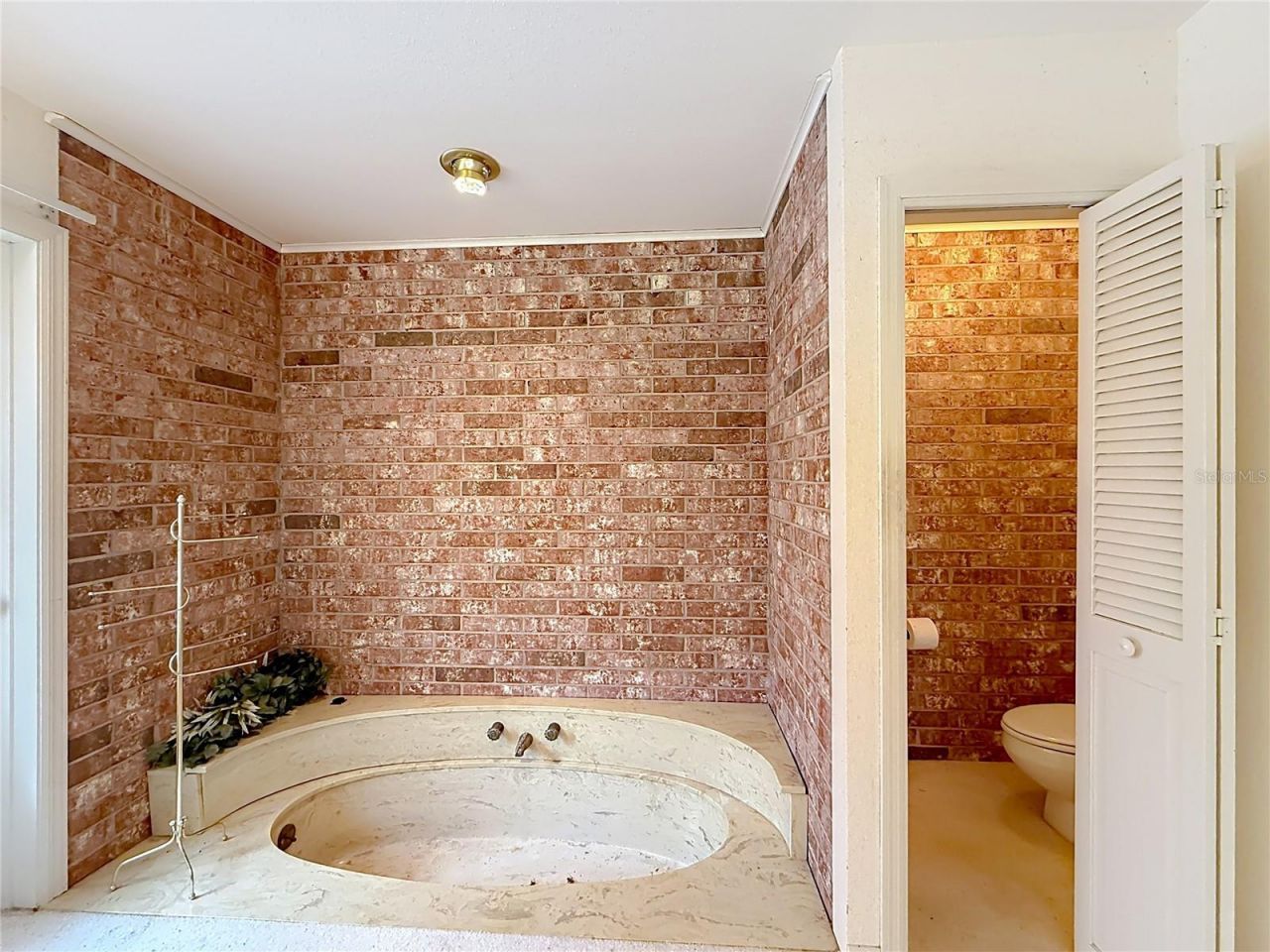 8038 Spring Drive , Yalaha, FL 34797 Photo