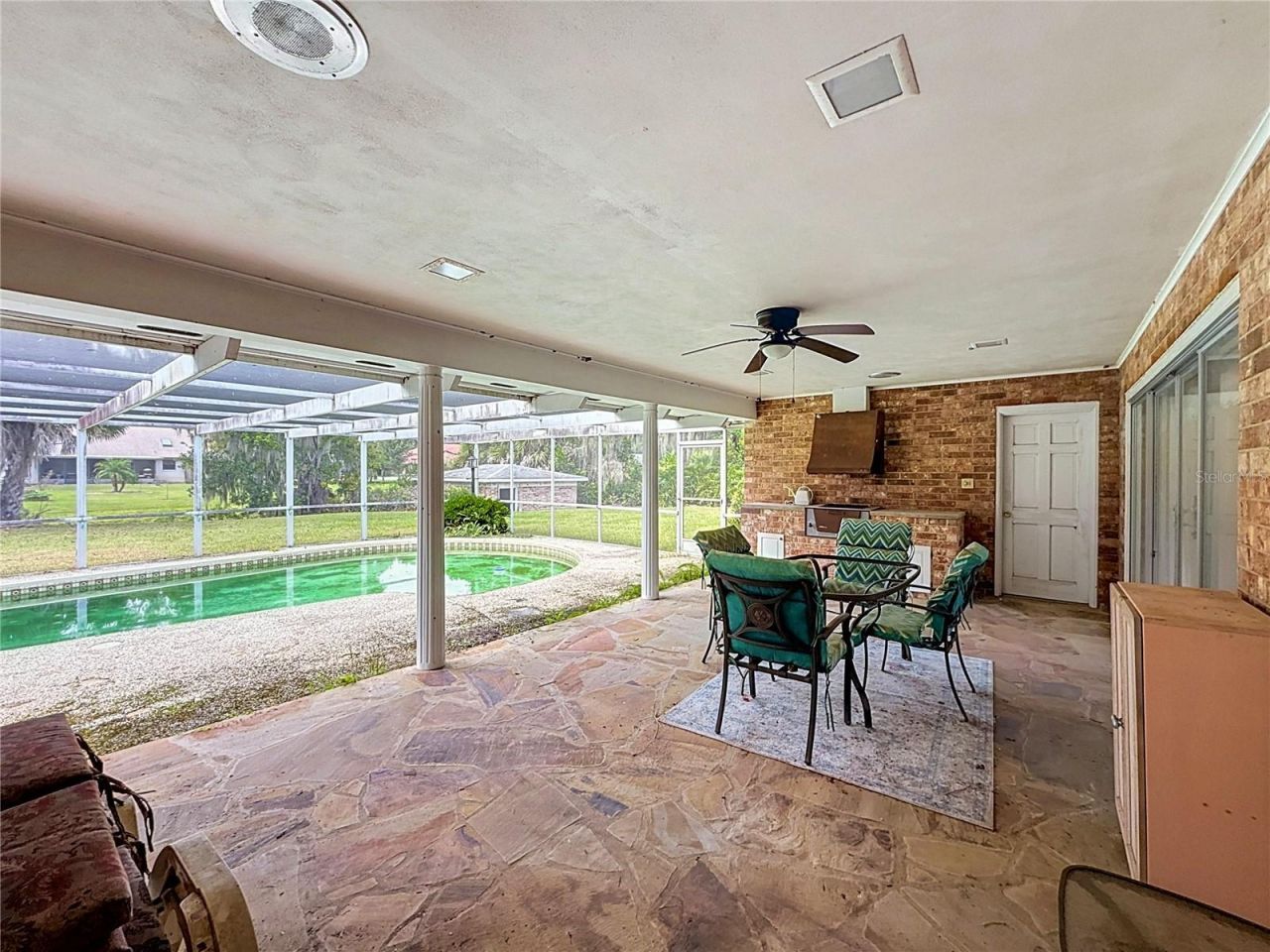 8038 Spring Drive , Yalaha, FL 34797 Photo
