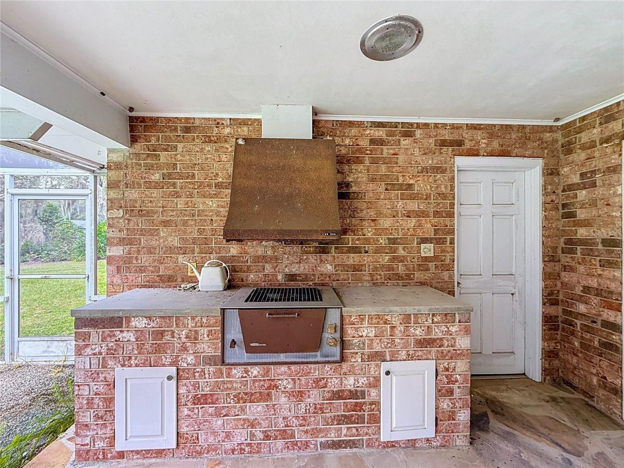 8038 Spring Drive , Yalaha, FL 34797 Photo