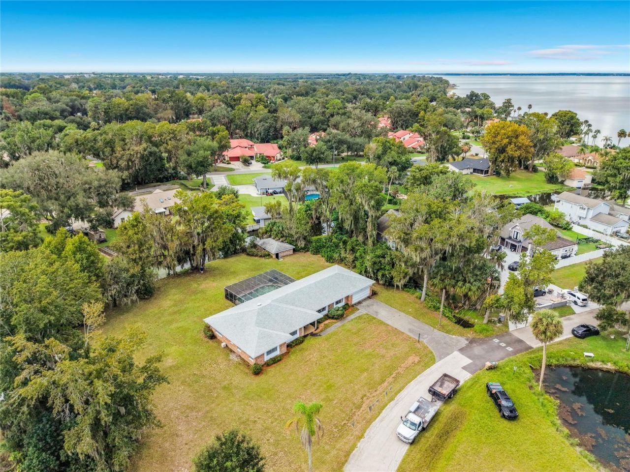 8038 Spring Drive , Yalaha, FL 34797 Photo