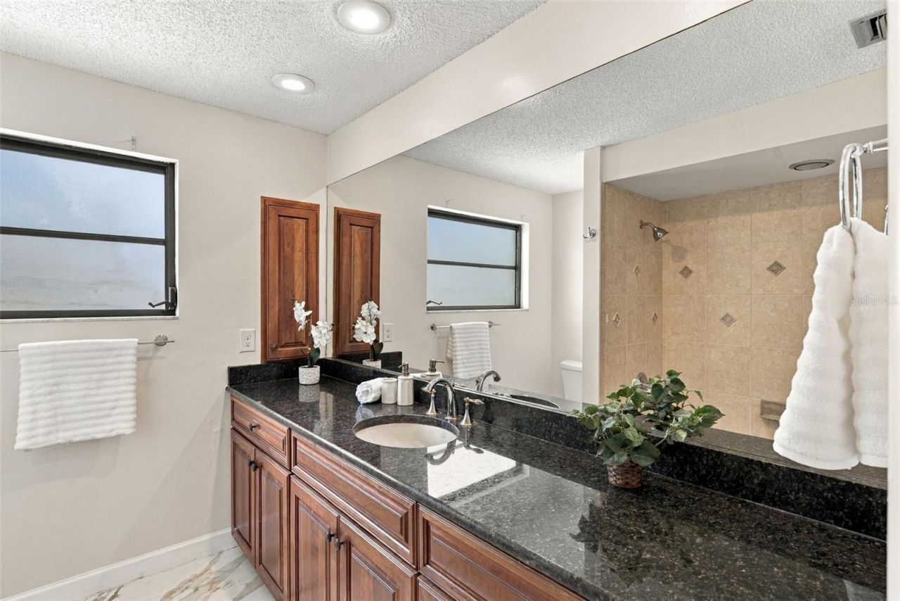 2924 Torrey Pines Court , Clearwater, FL 33761 Photo