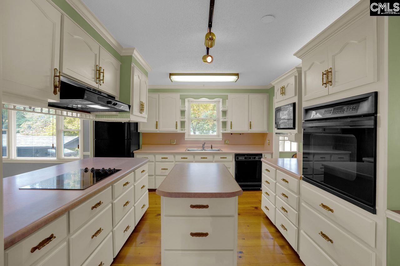 549 Long Terrace  Photo 4